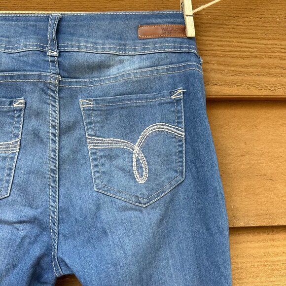 Wallflower Skinny Stretch Double Button Mid Rise Blue Jeans Size 7 - Picture 10 of 12